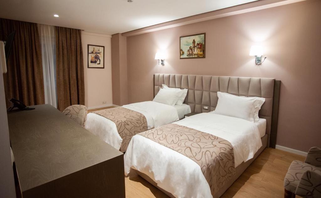 Agsel Hotel & Spa Tirana Exterior foto