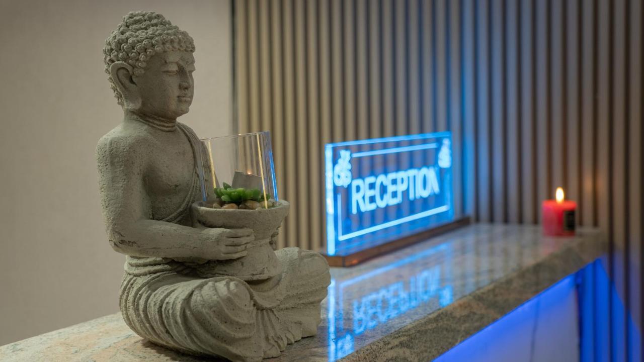 Agsel Hotel & Spa Tirana Exterior foto