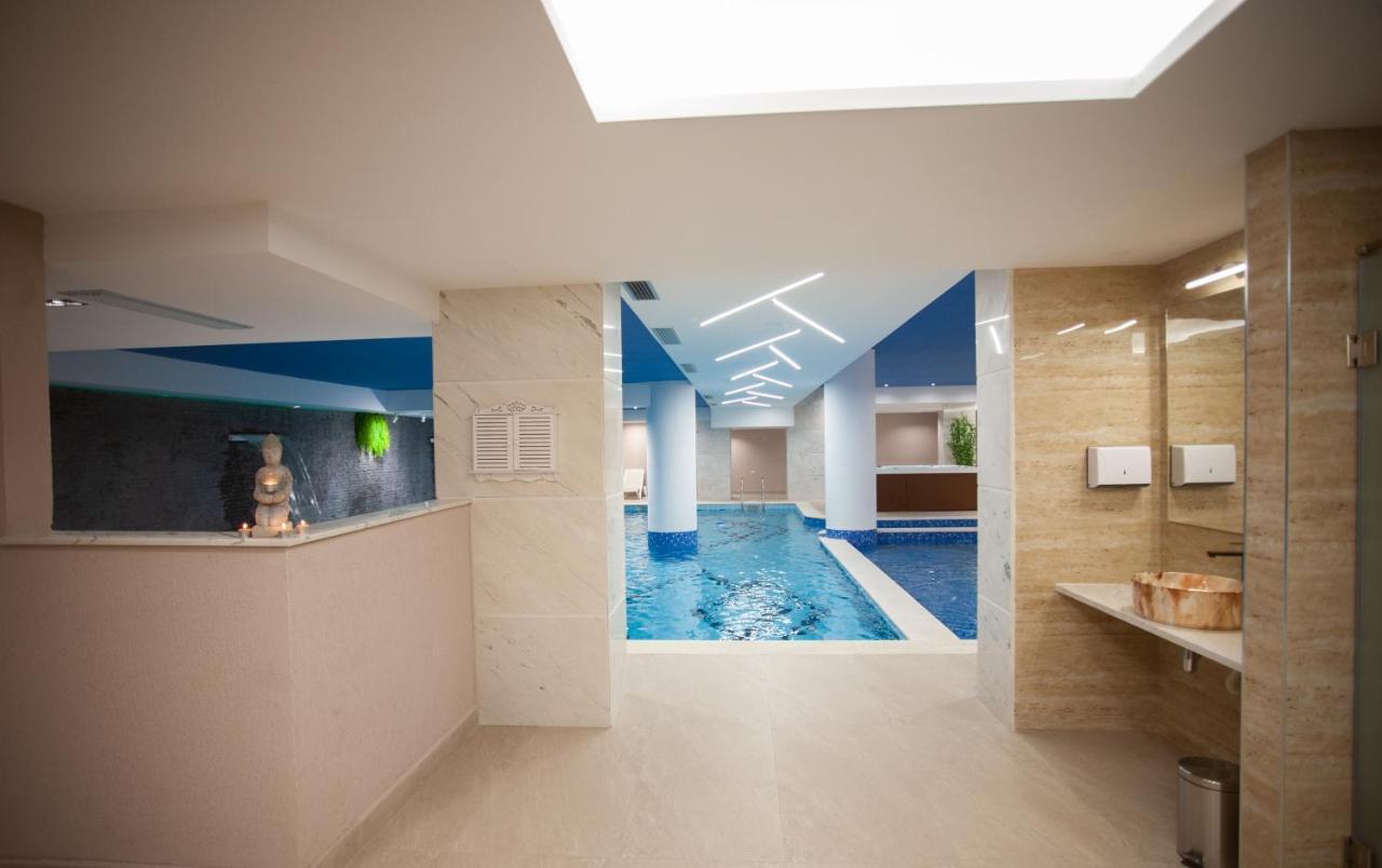 Agsel Hotel & Spa Tirana Exterior foto